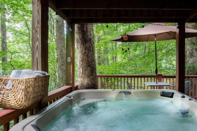Mountain Spirit Cabin - Fireplace And Hot Tub Blue Ridge Exterior foto